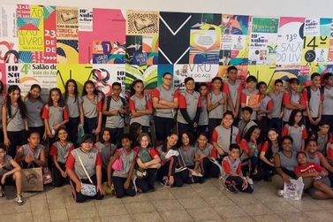 Rede municipal de ensino de Tim&oacute;teo participa de edi&ccedil;&atilde;o do Sal&atilde;o do Livro Vale do A&ccedil;o