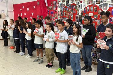 Escolas municipais de Itapema promovem apresenta&ccedil;&otilde;es em homenagem ao Dia da Fam&iacute;lia
