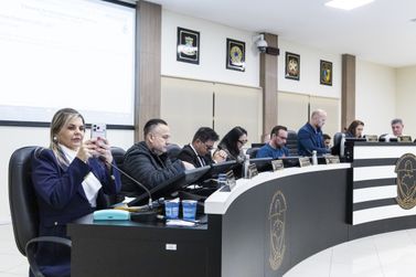 C&acirc;mara de Itapema aprova proibi&ccedil;&atilde;o de manuten&ccedil;&atilde;o de ve&iacute;culos em vias p&uacute;blicas