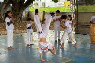 Mostra Pedag&oacute;gica de Capoeira re&uacute;ne cerca de 500 alunos da Rede Municipal em Itapema