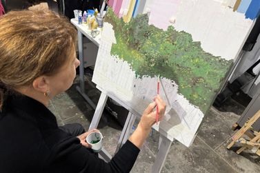 Projeto Cultura Para Todos promove aulas gratuitas de artes visuais em Itapema