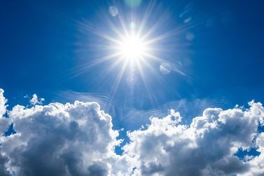 Fim de semana ter&aacute; calor de at&eacute; 30&deg;C e ventos de 80 km/h em SC
