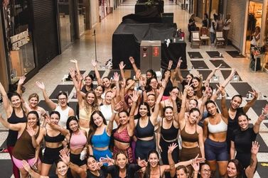 Balne&aacute;rio Shopping prepara participantes para a Night Run com aula de defesa pessoal