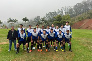 Escola Oleg&aacute;rio vence fase municipal do Campeonato Catarinense de Futebol Escolar