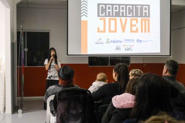 Instituto Arax&aacute; forma mais de 15 adolescentes em cursos gratuitos do Capacita Jovem