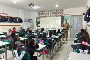 Proerd retoma atividades nas escolas de Itapema
