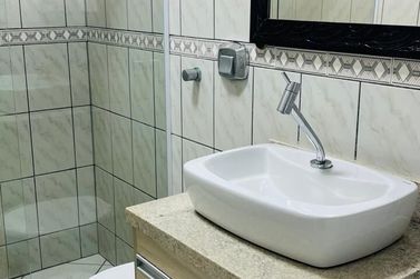Apartamento &agrave; venda - 130m&sup2; - Meia Praia