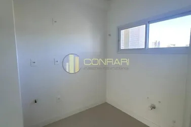 Apartamento &agrave; venda - 116m&sup2; - Meia Praia