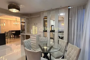 Apartamento &agrave; venda - 170m&sup2; - Meia Praia