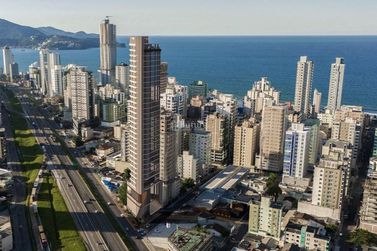 Apartamento &agrave; venda - 63m&sup2; - Meia Praia
