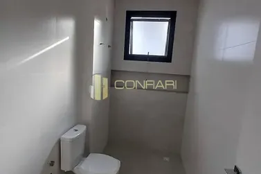 Sobrado &agrave; venda - 393m&sup2; - Taquaras