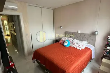 Apartamento &agrave; venda - 133m&sup2; - Meia Praia