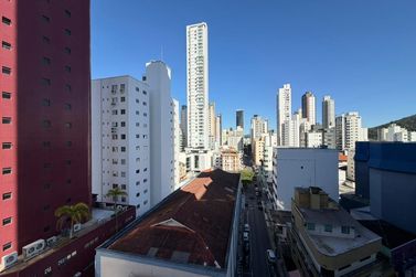 Apartamento &agrave; venda - 130m&sup2; - Centro