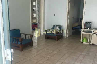 Casa &agrave; venda - 205m&sup2; - Meia Praia