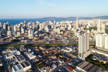 Apartamento &agrave; venda - 70m&sup2; - Jardim Praia Mar