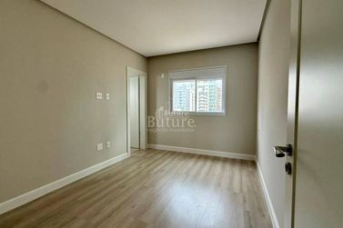 Apartamento &agrave; venda - Meia Praia