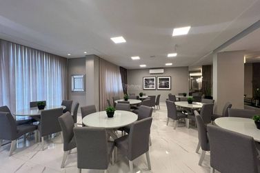 Apartamento &agrave; venda - Meia Praia