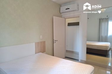 Apartamento para alugar - 135m&sup2; - Meia Praia