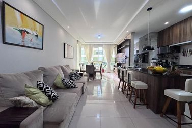 Apartamento &agrave; venda - 155m&sup2; - Centro