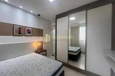 Apartamento para alugar - 110m&sup2; - Meia Praia