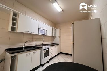 Apartamento para alugar - 101m&sup2; - Centro