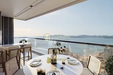 Apartamento &agrave; venda - 145m&sup2; - Meia Praia