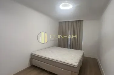 Apartamento &agrave; venda - 143m&sup2; - centro