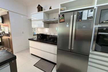 Apartamento &agrave; venda - 420m&sup2; - Meia Praia
