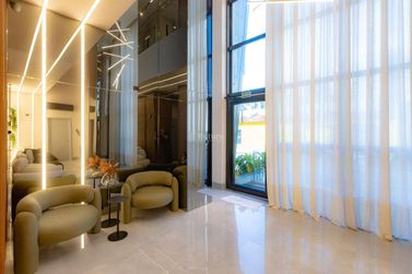 Apartamento &agrave; venda - 198m&sup2; - Meia Praia