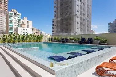 Apartamento &agrave; venda - 138m&sup2; - Meia Praia