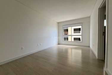 Apartamento &agrave; venda - 180m&sup2; - Meia Praia