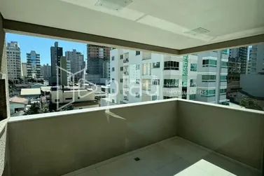 Apartamento &agrave; venda - 100m&sup2; - Meia Praia