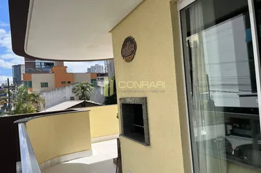 Apartamento &agrave; venda - 120m&sup2; - Meia praia