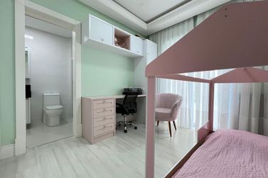 Apartamento &agrave; venda - 245m&sup2; - Centro