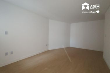 Apartamento para alugar - 81m&sup2; - Centro
