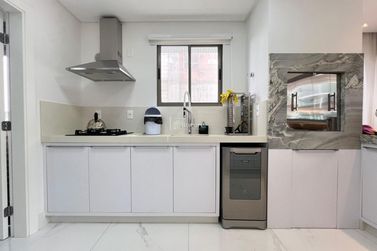 Apartamento &agrave; venda - 198m&sup2; - Meia Praia
