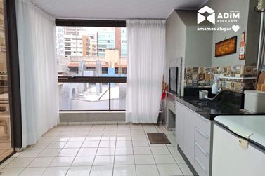 Apartamento para alugar - 193m&sup2; - Meia Praia