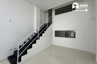 Sala Comercial para alugar - 150m&sup2; - Meia Praia