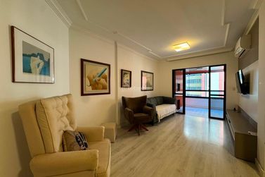 Apartamento &agrave; venda - 107m&sup2; - Centro