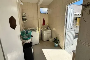 Casa &agrave; venda - 250m&sup2; - Casa Branca