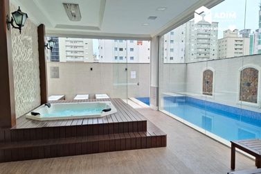 Apartamento para alugar - 127m&sup2; - Meia Praia