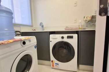 Apartamento para alugar - 132m&sup2; - Meia Praia