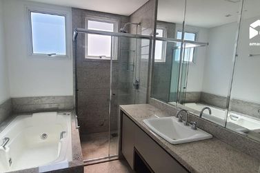 Apartamento para alugar - 238m&sup2; - Centro