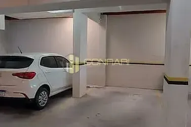 Apartamento &agrave; venda - 90m&sup2; - Meia Praia