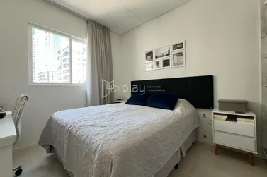 Apartamento &agrave; venda - 82m&sup2; - Meia Praia