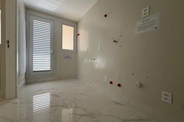 Apartamento &agrave; venda - 164m&sup2; - Pioneiros