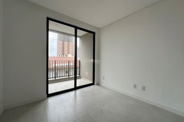 Apartamento &agrave; venda - 77m&sup2; - 