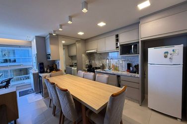 Apartamento &agrave; venda - Meia Praia