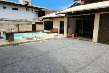 Casa &agrave; venda - 128m&sup2; - centro