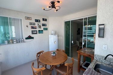 Apartamento &agrave; venda - 148m&sup2; - Meia Praia
